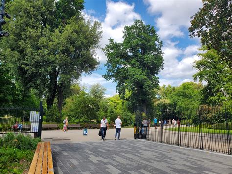 Jardin des Plantes, Yrttien tuoksuinen paratiisi ja luonnon ihmeiden esittelijä!